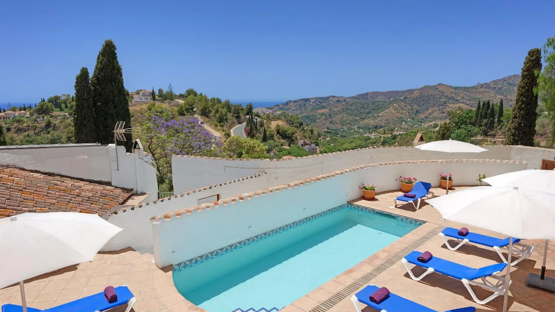 The Little Well: Private Pool Sleeps2 Views Villa Frigiliana