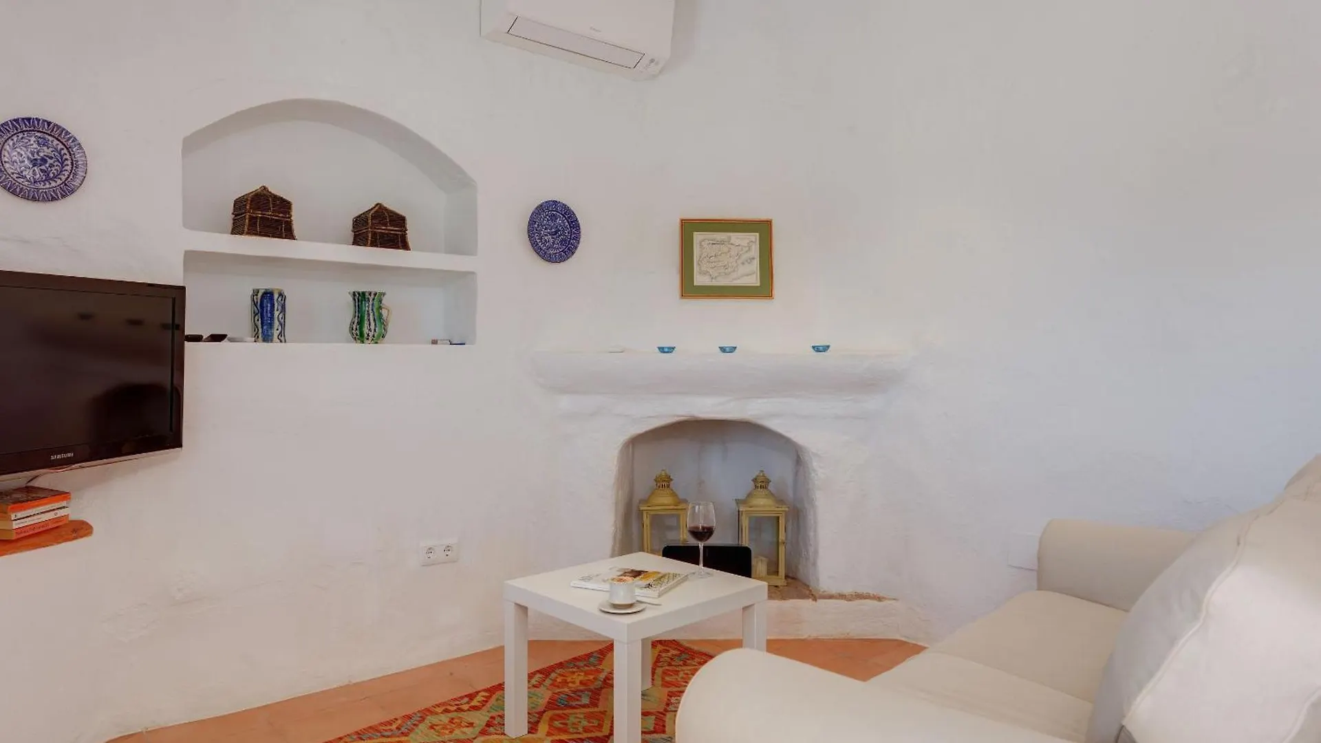 The Little Well: Private Pool Sleeps2 Views Villa Frigiliana