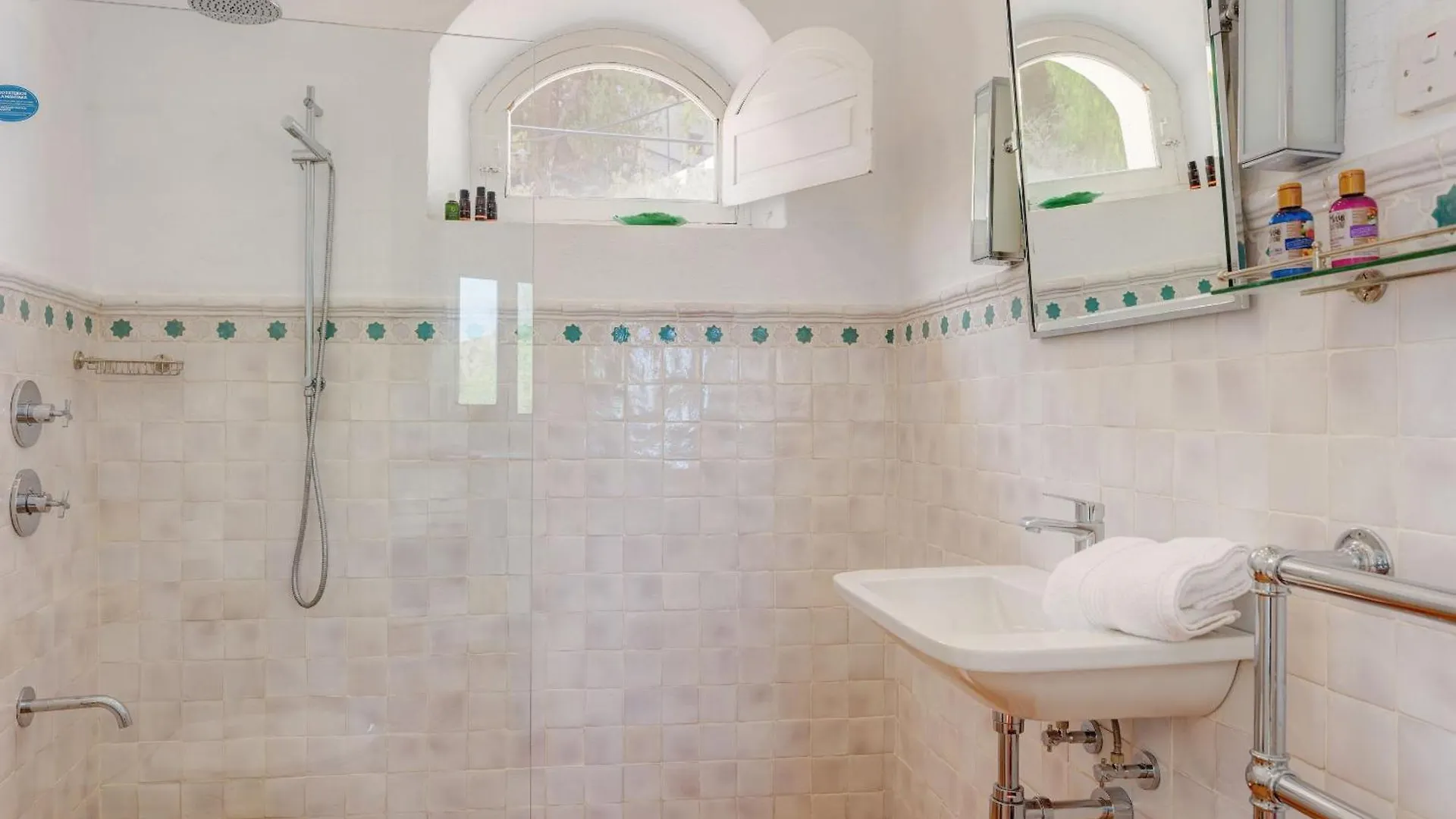 The Little Well: Private Pool Sleeps2 Views Villa Frigiliana 0*,  Spain
